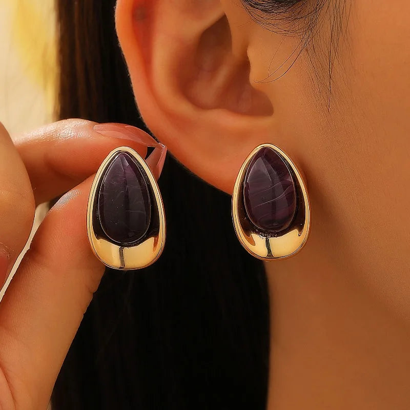 Emerald Glow Teardrop Earrings
