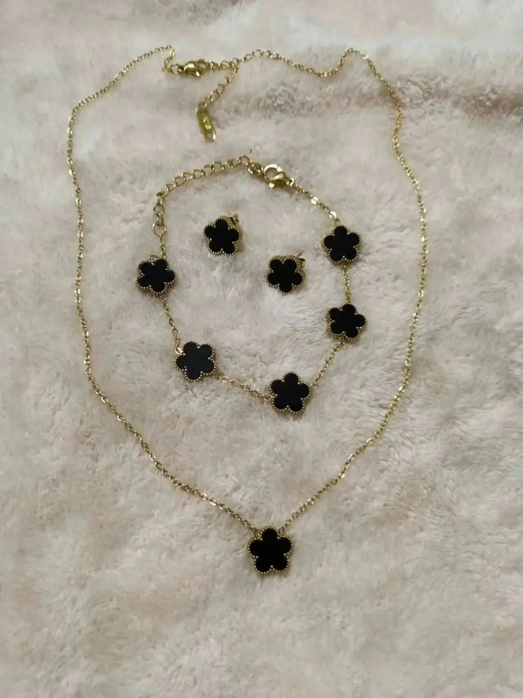 Luna Clover Elegance Bracelet/Earrings and necklace