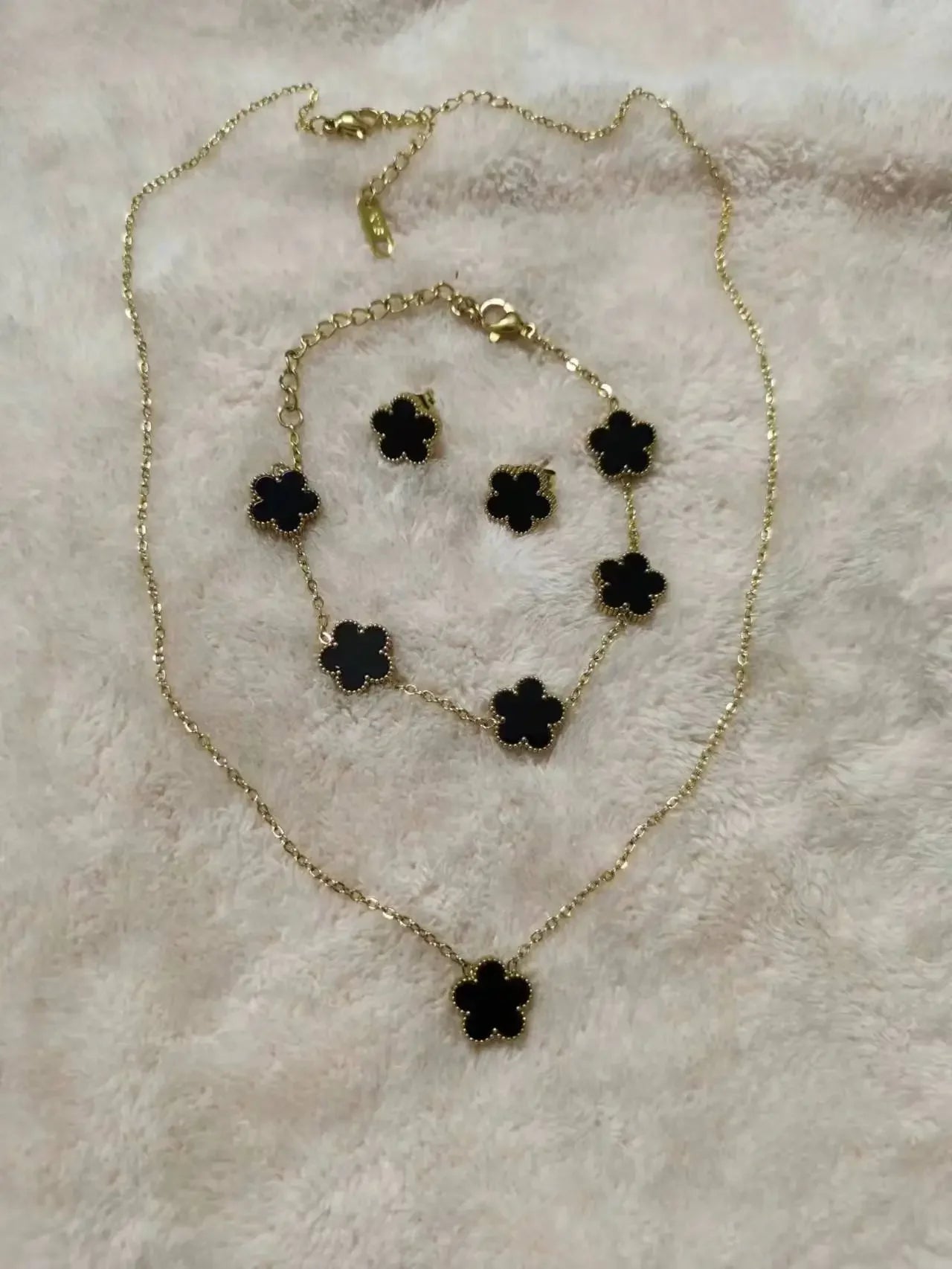 Luna Clover Elegance Bracelet/Earrings and necklace