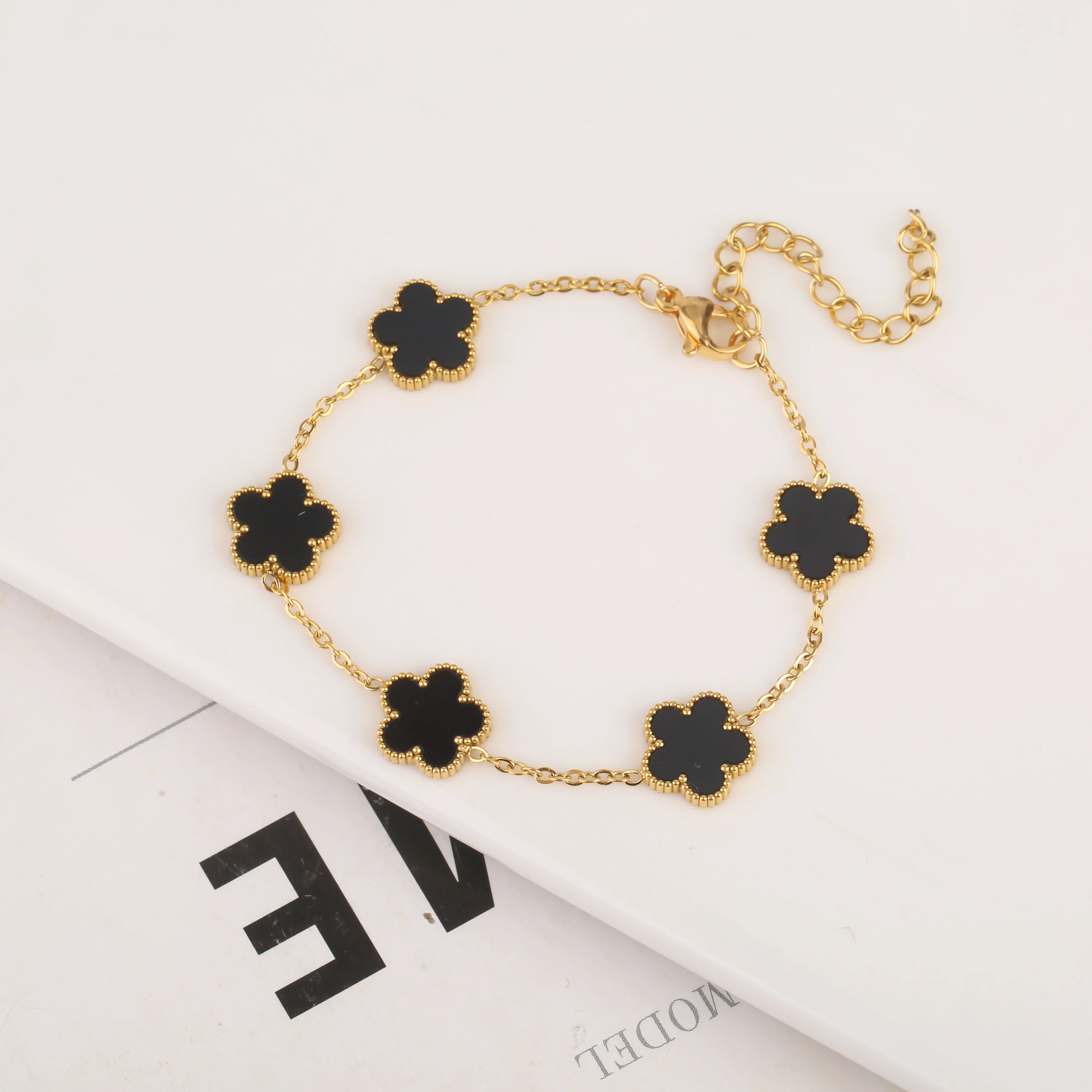 Luna Clover Elegance Bracelet/Earrings and necklace
